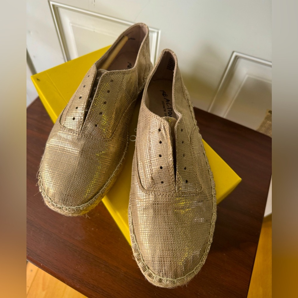 Kenneth Cole Reaction gold espadrilles